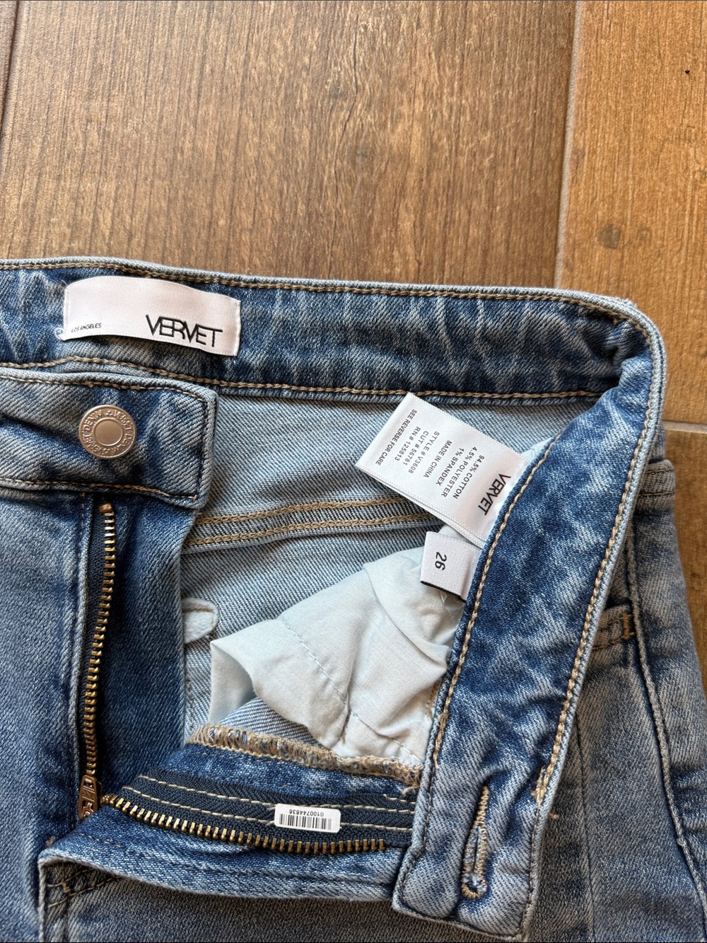 Classic High-Rise Wide Leg Jeans in Light Blue - Picture 2 of 8